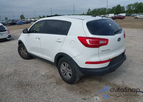 2011 Kia Sportage z USA, uszkodzony, nr VIN KNDPB3A27B7066520